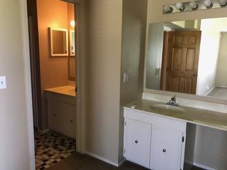 2450 Brunswick Cir. #A, Woodridge, IL 60517