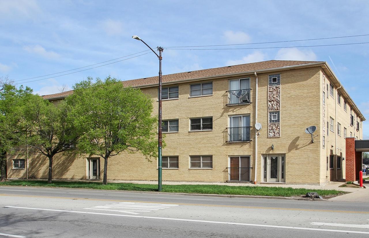 8320 W Belmont Ave. #10, Chicago, IL 60634