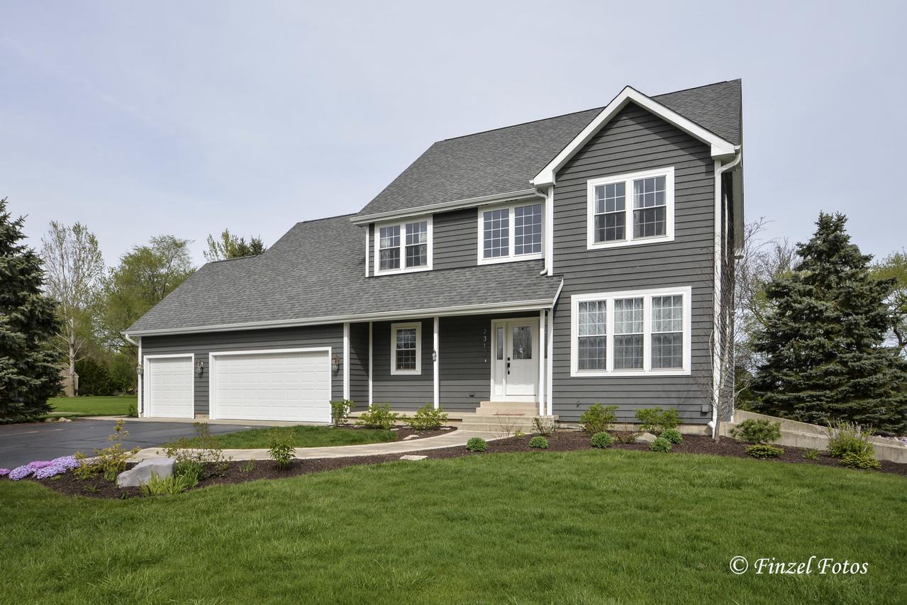 2312 Mustang Tr., Woodstock, IL 60098