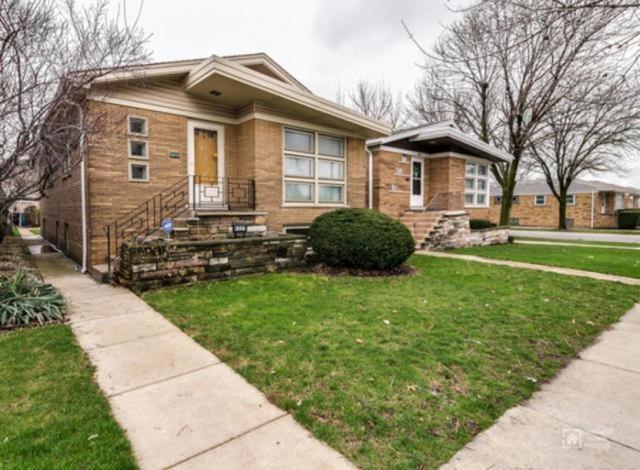 4321 W 55th St., Chicago, IL 60632
