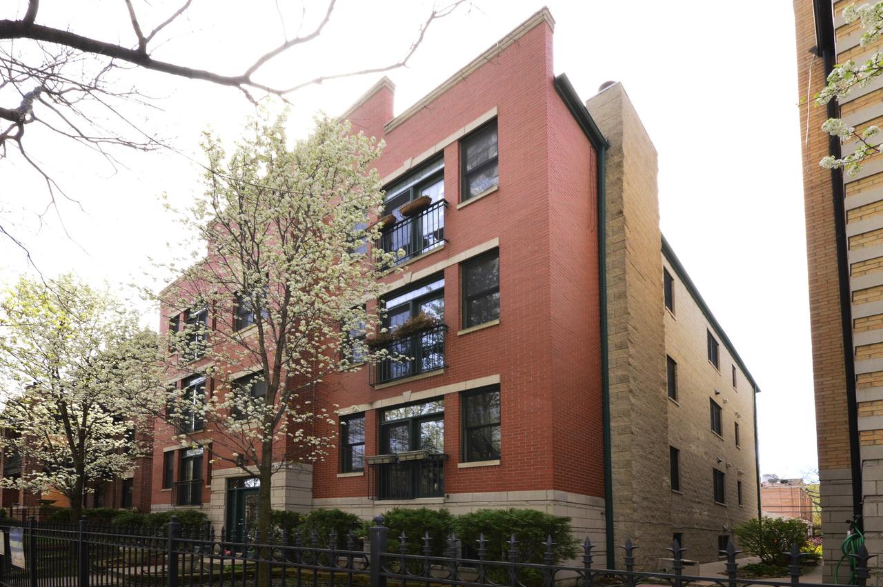 917 W Lakeside Pl. #3W, Chicago, IL 60640