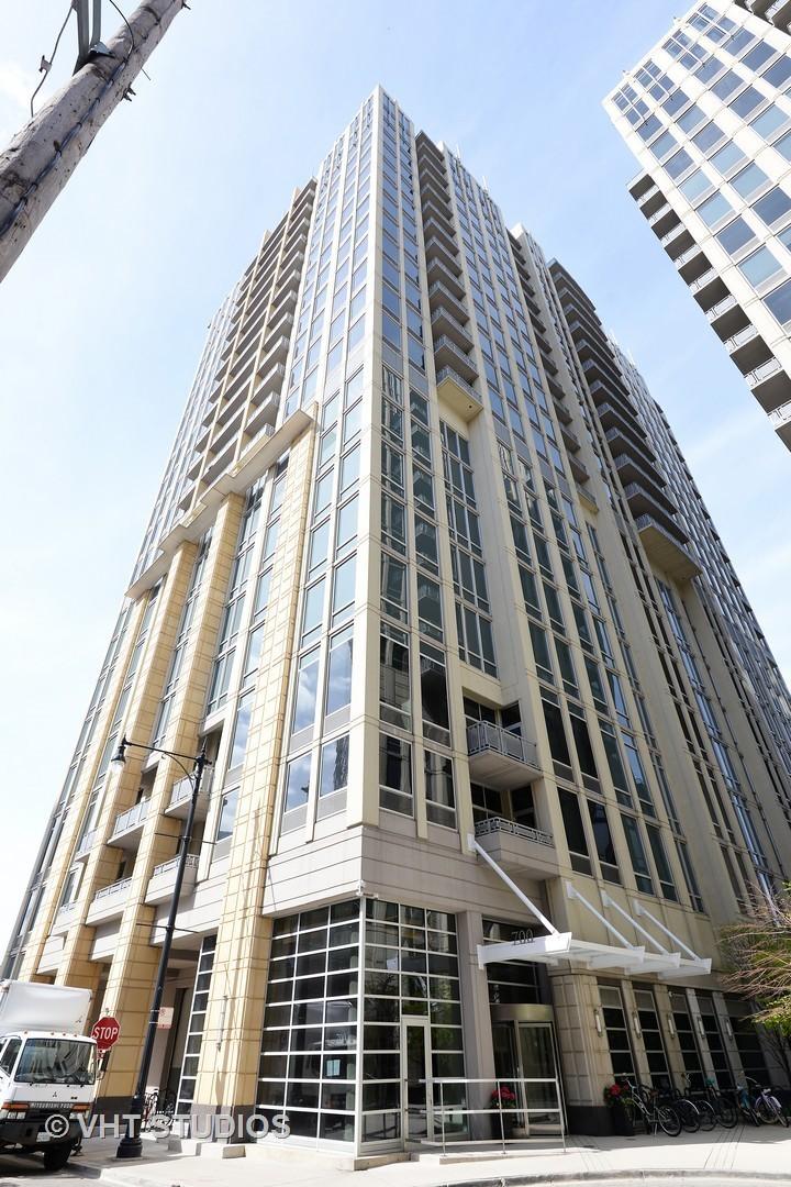 700 N Larrabee St. #1909, Chicago, IL 60654