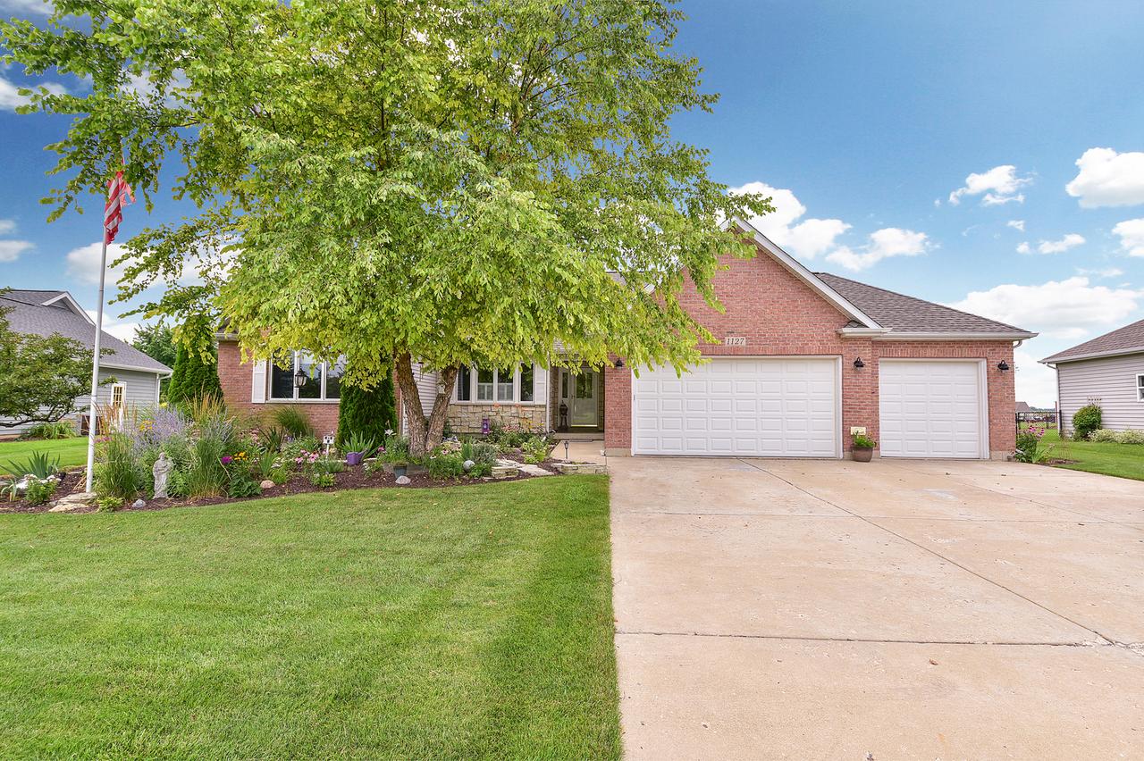 1127 Anthony Ln., Sandwich, IL 60548