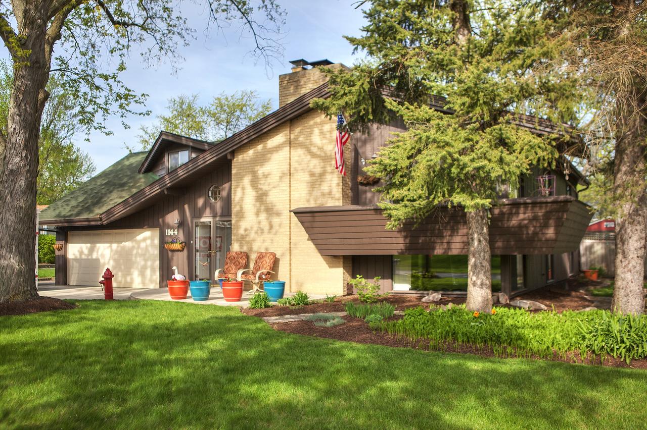1144 Modaff Rd., Naperville, IL 60540