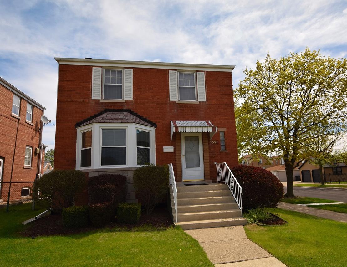 5557 S New England Ave., Chicago, IL 60638