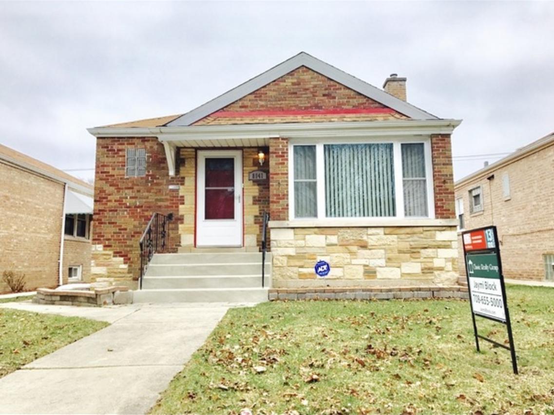 8041 S Spaulding Ave., Chicago, IL 60652