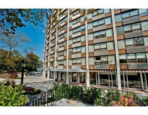 1630 Sheridan Rd. #1M, Wilmette, IL 60091