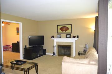 9221 Teresa Ave., Crystal Lake, IL 60014