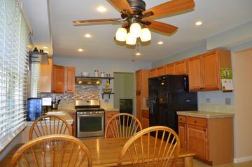 9221 Teresa Ave., Crystal Lake, IL 60014