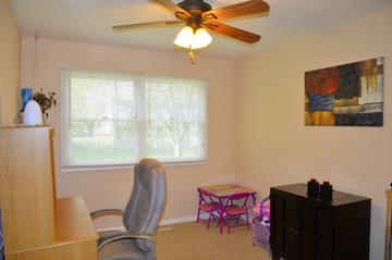 9221 Teresa Ave., Crystal Lake, IL 60014