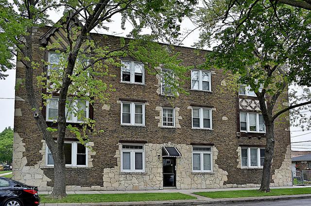 5614 W Wellington Ave. #1W, Chicago, IL 60634