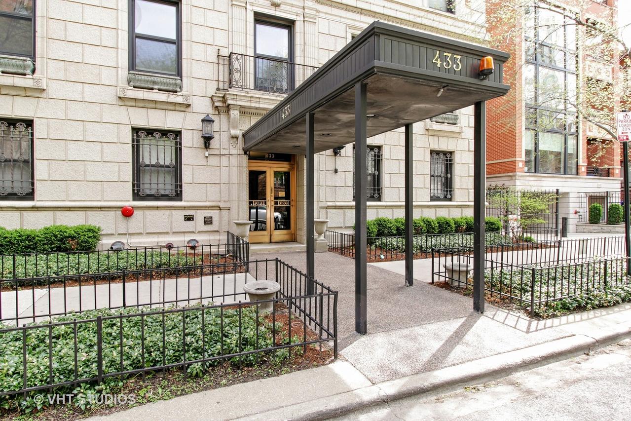 433 W Briar Pl. #1C, Chicago, IL 60657