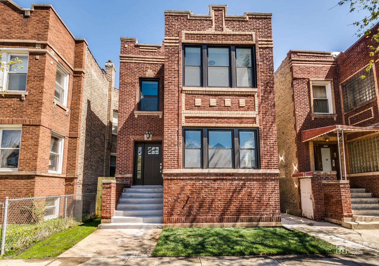 4247 N Sacramento Ave., Chicago, IL 60618