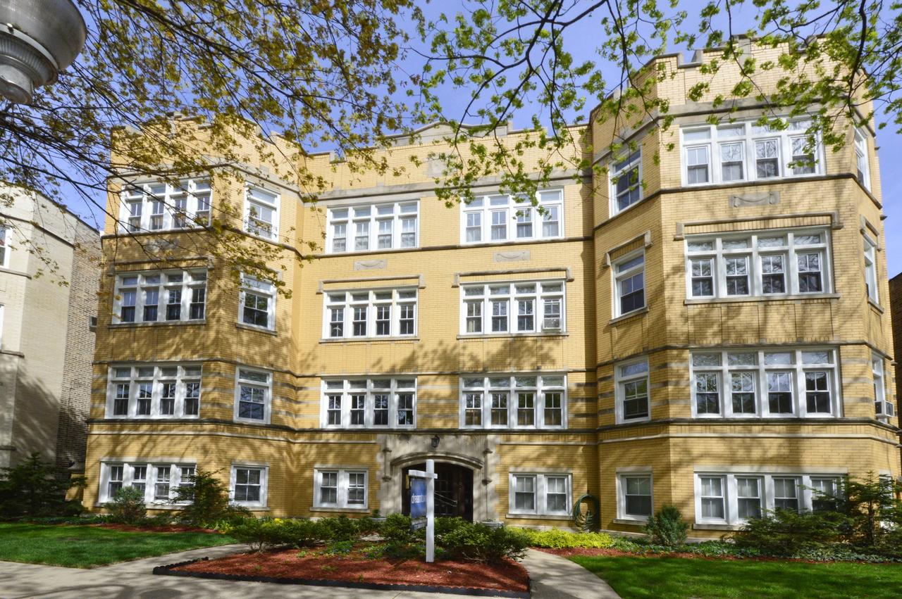 7519 N Claremont Ave. #2S, Chicago, IL 60645