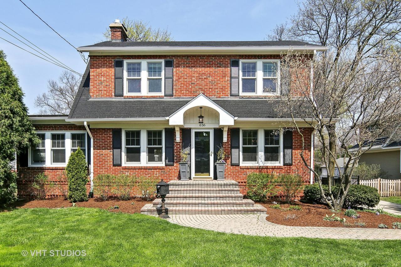 636 Hill Ave., Glen Ellyn, IL 60137