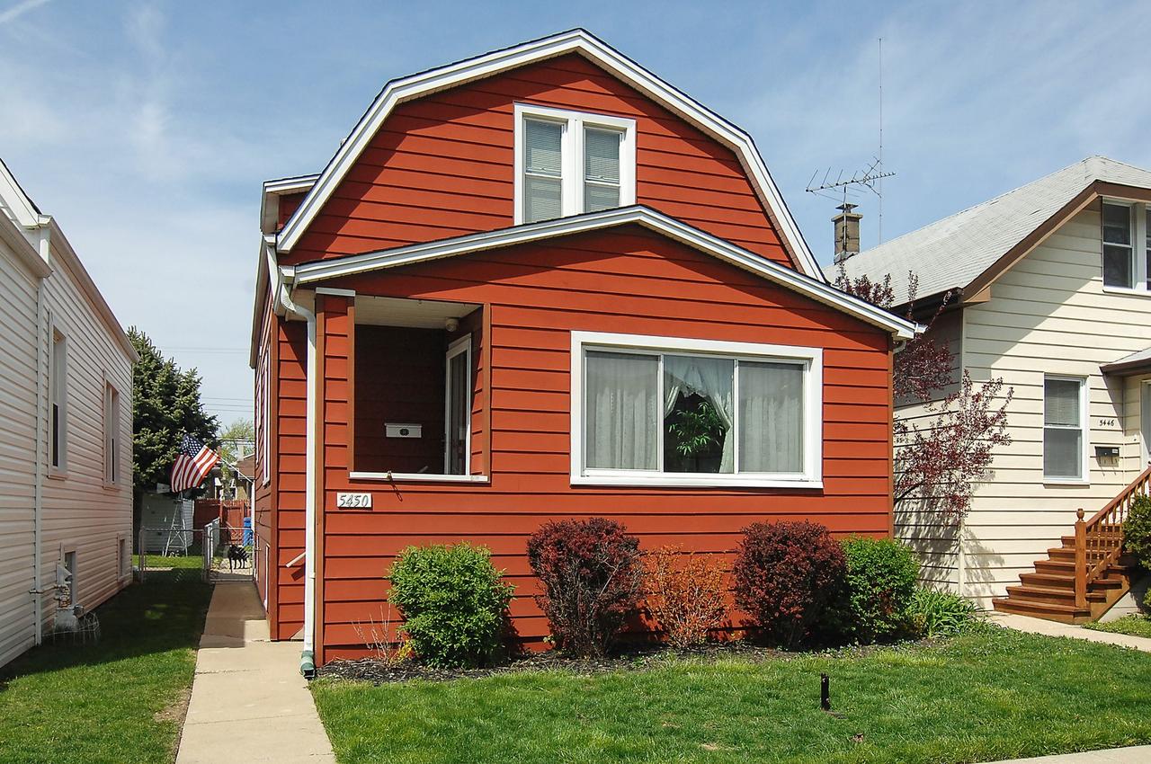 5450 W Warwick Ave., Chicago, IL 60641