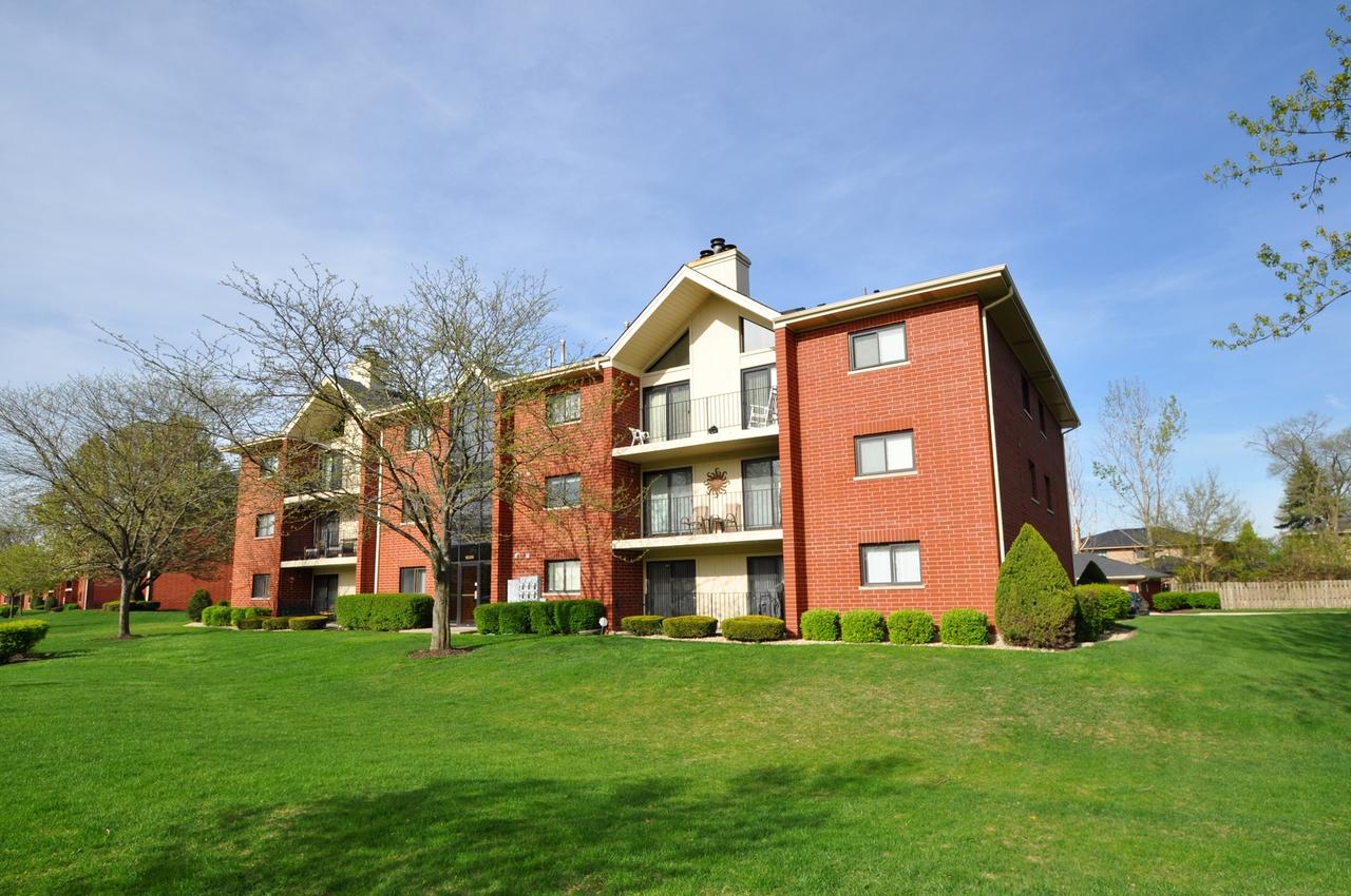 18206 Rita Rd. #1A, Tinley Park, IL 60477