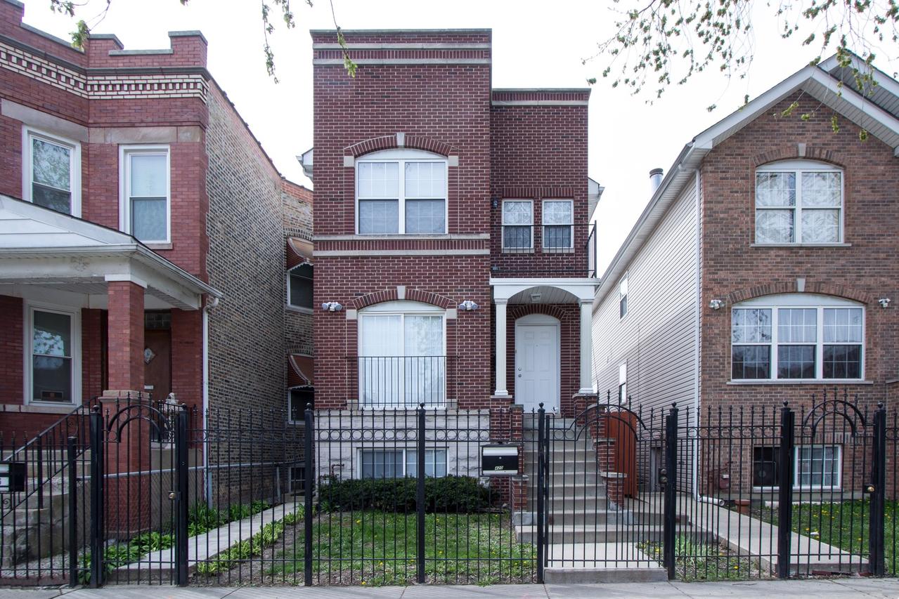 2420 N Kildare Ave., Chicago, IL 60639