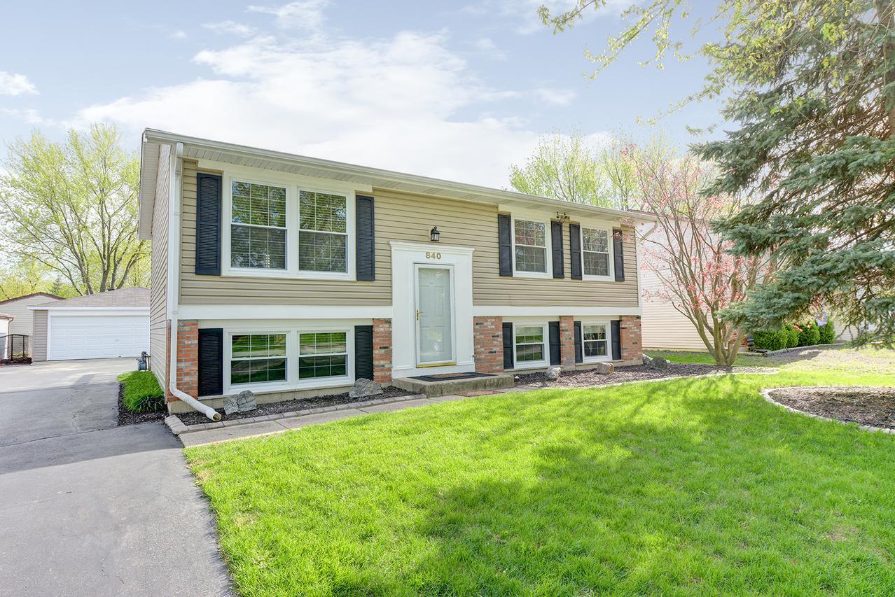 840 Tamms Ln., Bolingbrook, IL 60440
