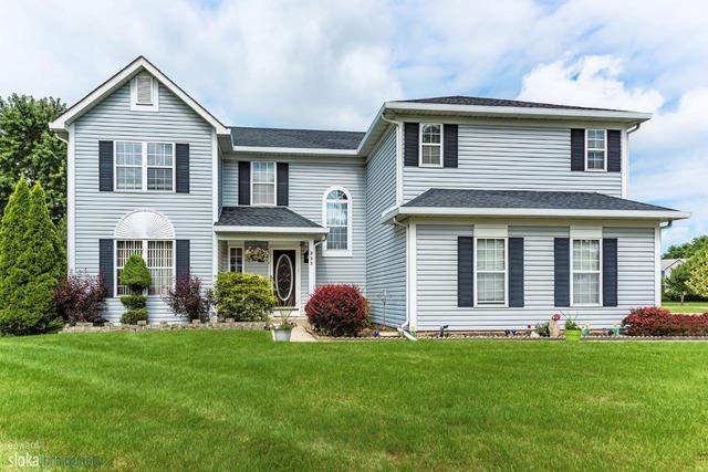 333 Greenview Dr., Crystal Lake, IL 60014