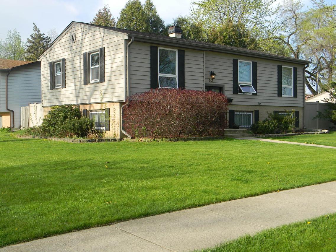 161 E Winthrop Ave., Addison, IL 60101
