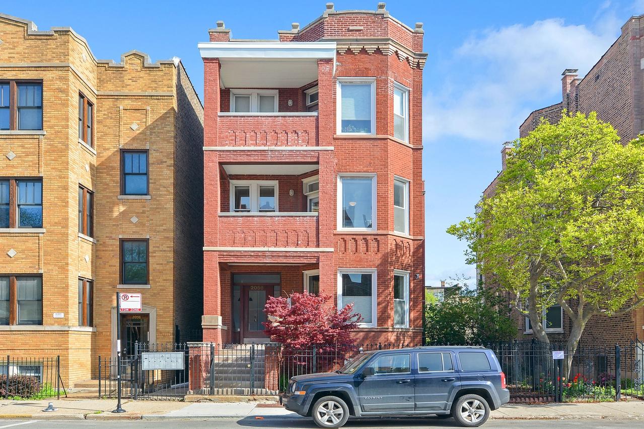 2056 W Augusta Blvd. #2A, Chicago, IL 60622