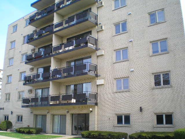 8015 Oconnor Dr. #2D, River Grove, IL 60171