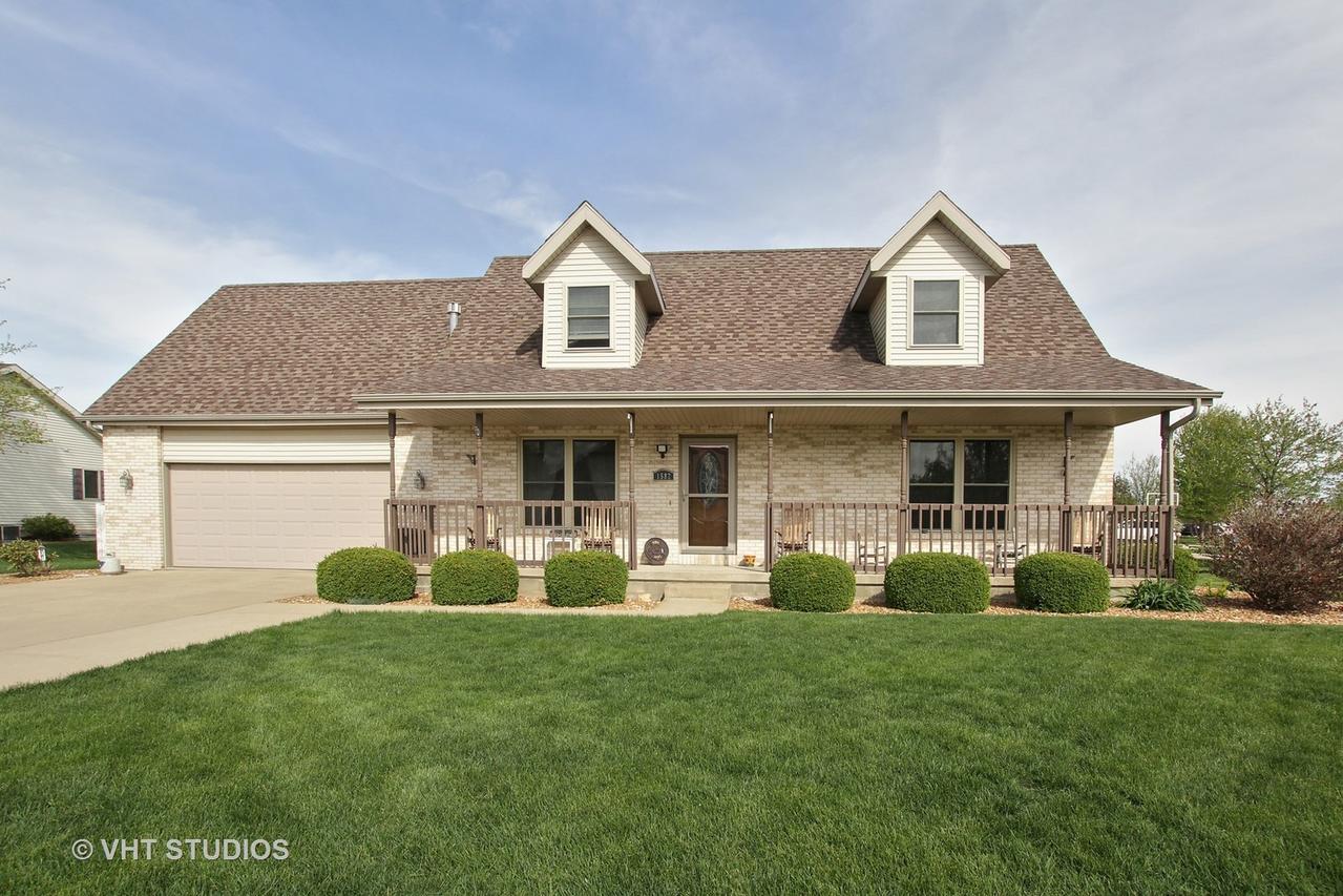 1582 Carriage Ln., Bourbonnais, IL 60914