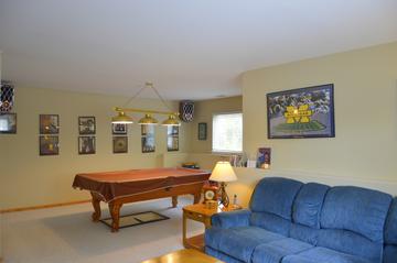 1730 Geneva Dr., Wheeling, IL 60090