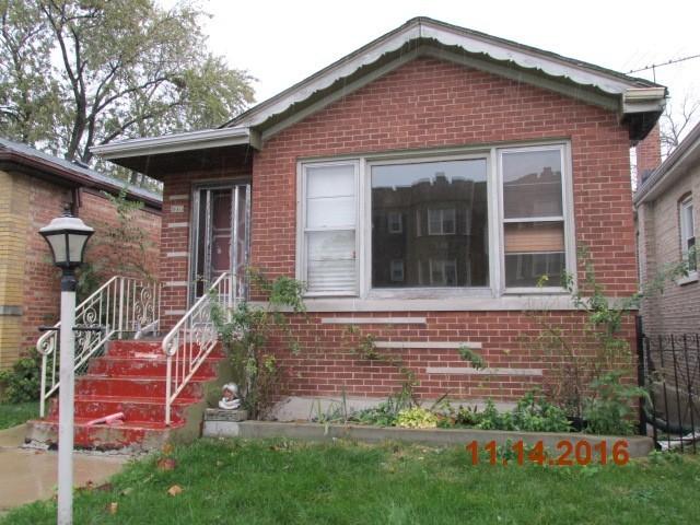 8605 S Elizabeth St., Chicago, IL 60620