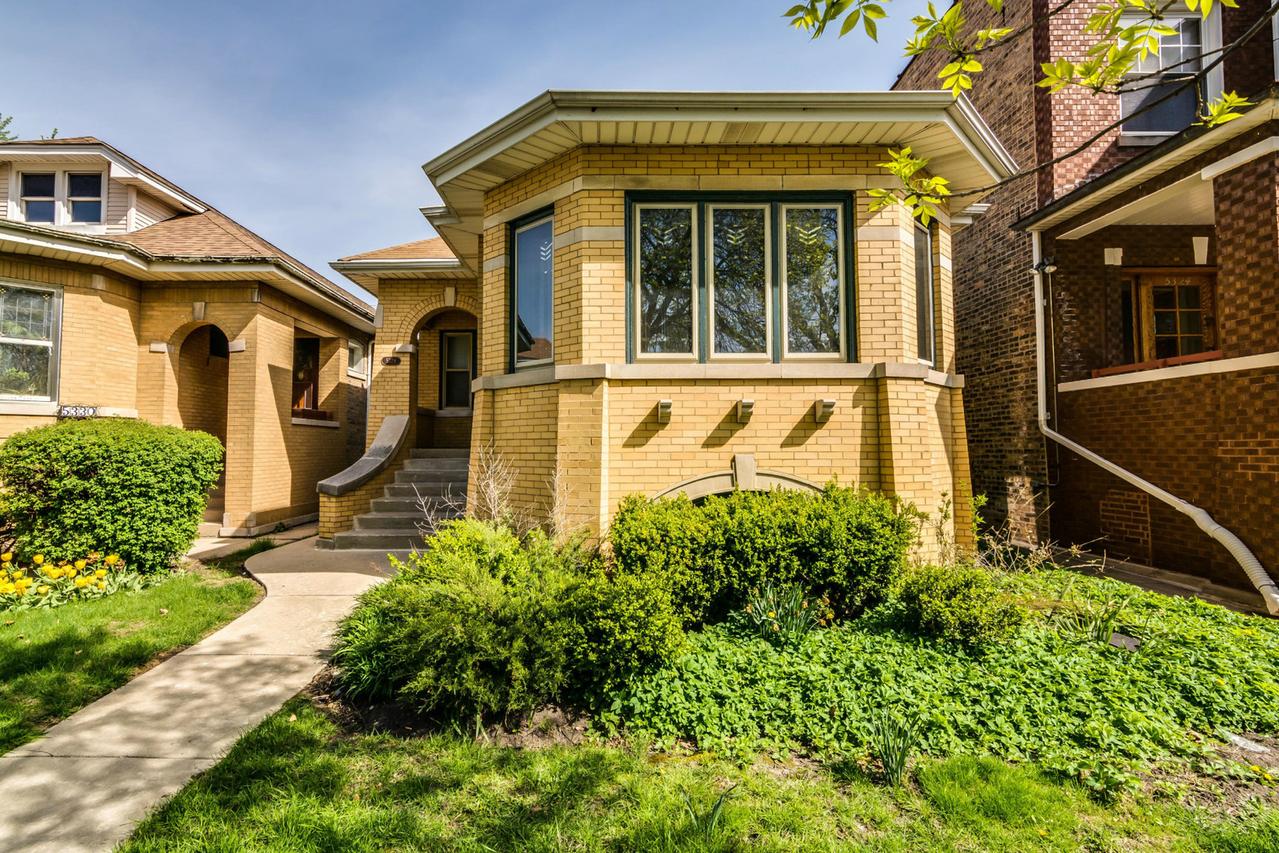 5328 W Pensacola Ave., Chicago, IL 60641