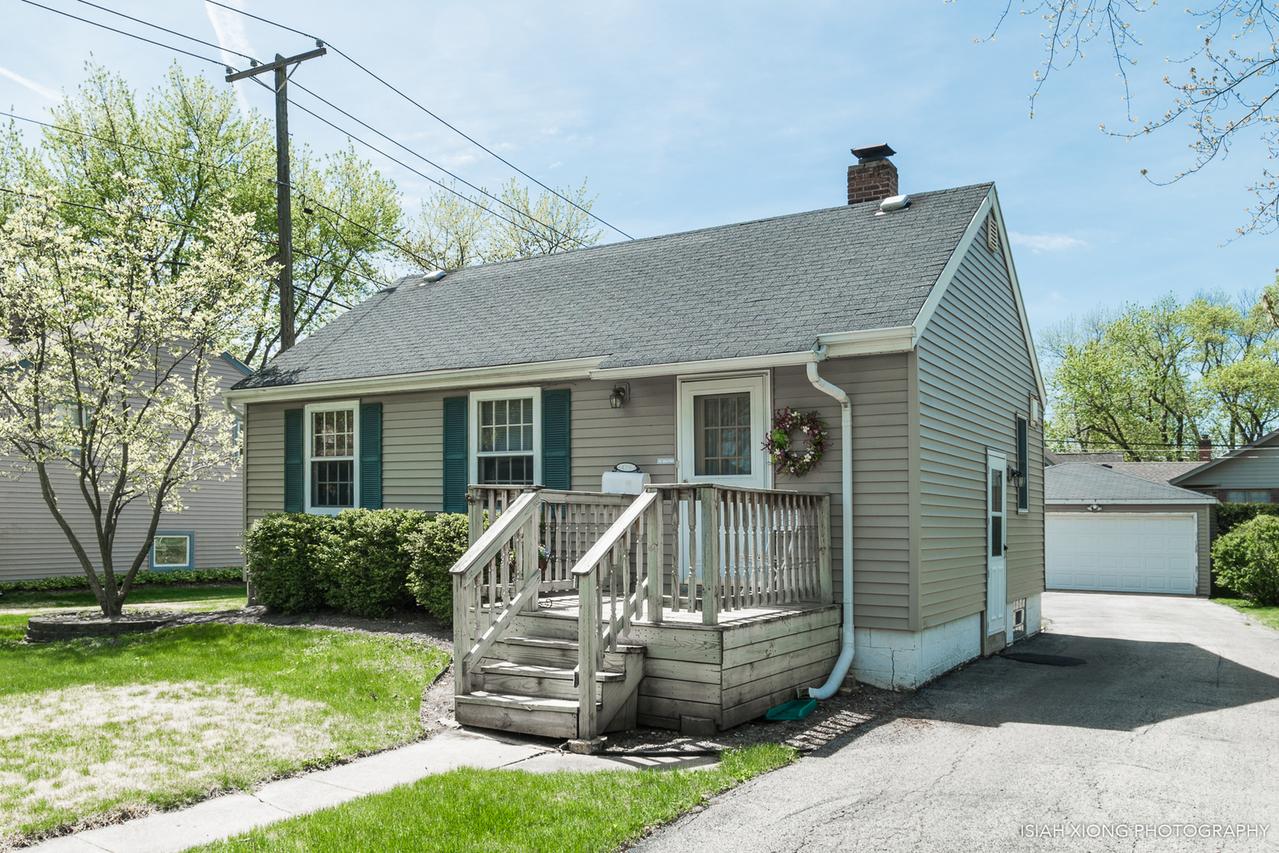 4708 Douglas Rd., Downers Grove, IL 60515