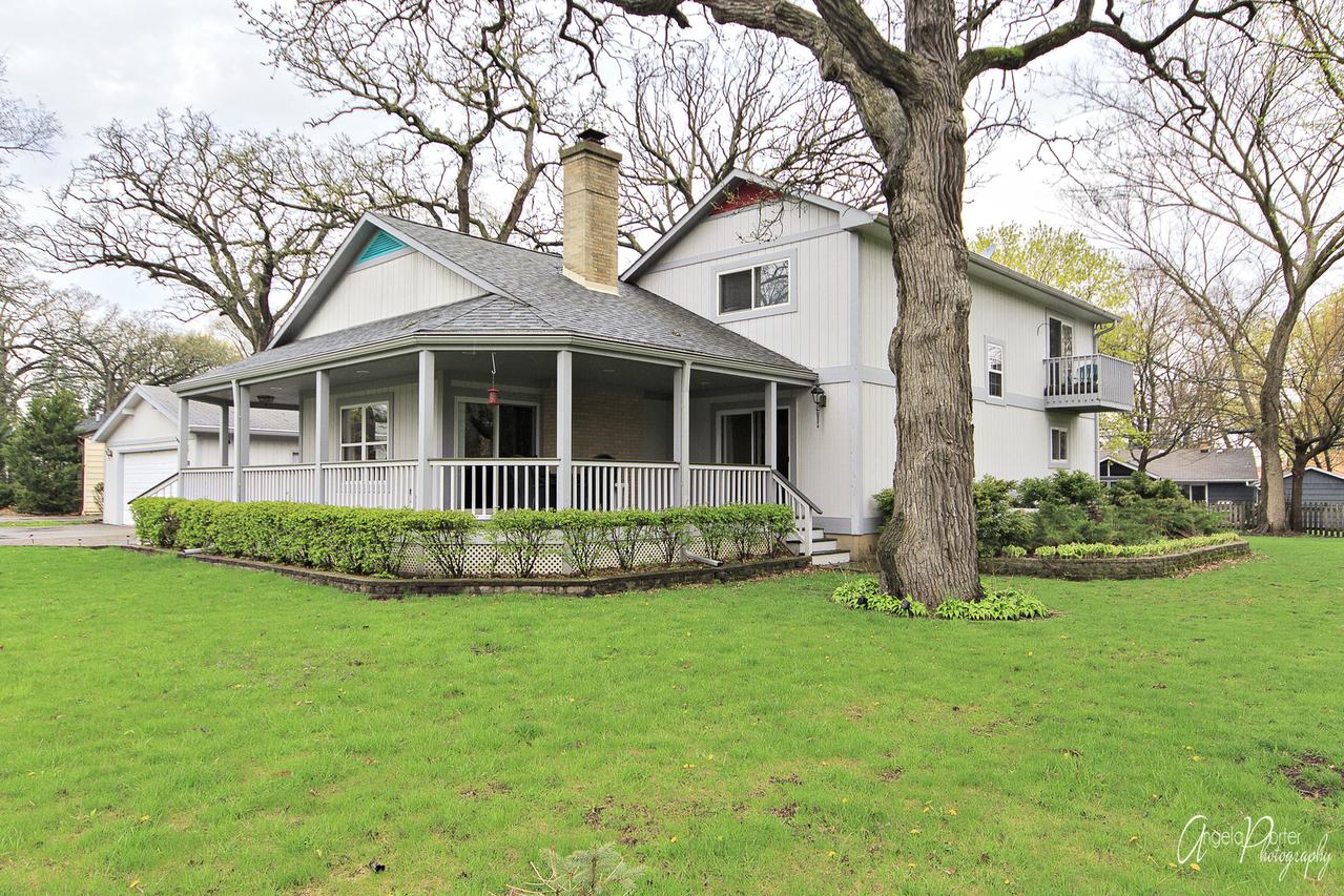 3208 Crescent Ave., Mchenry, IL 60050