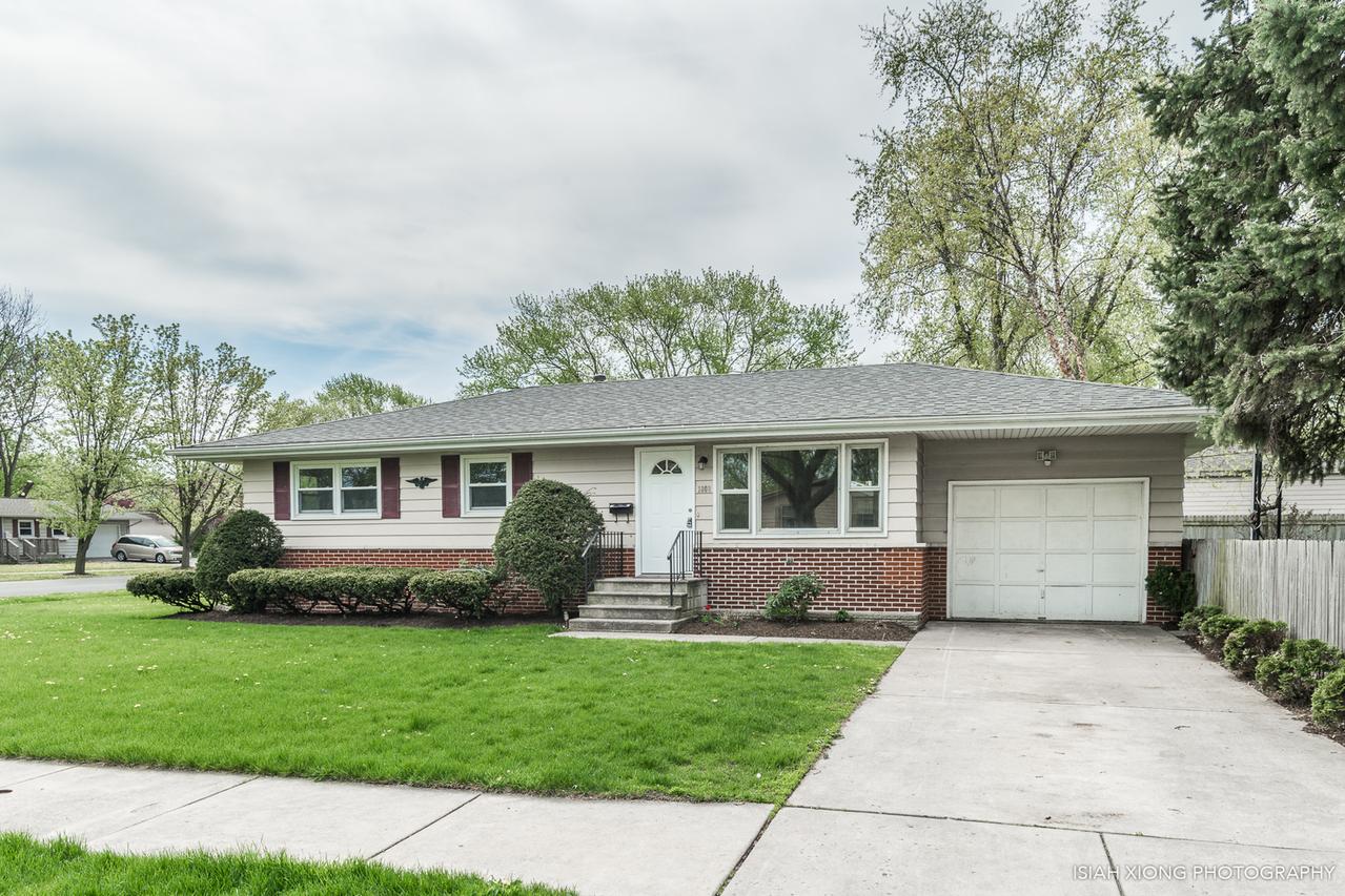 1802 Heather Dr., Aurora, IL 60506