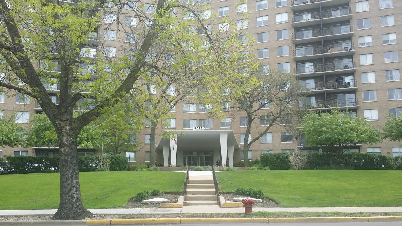 7033 N Kedzie Ave. #211, Chicago, IL 60603