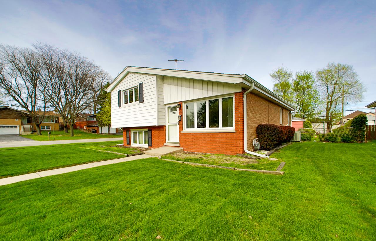 9701 Mayfield Ave., Oak Lawn, IL 60453