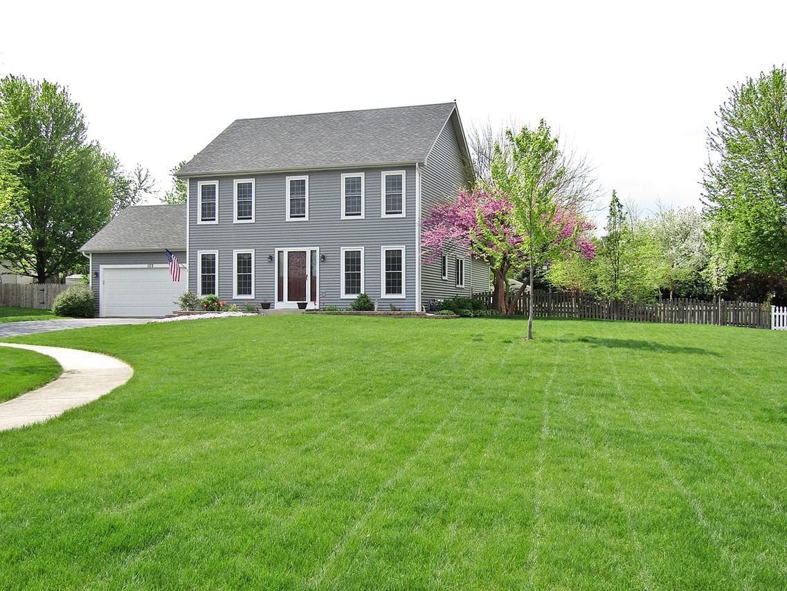 102 Bede Ct., North Aurora, IL 60542