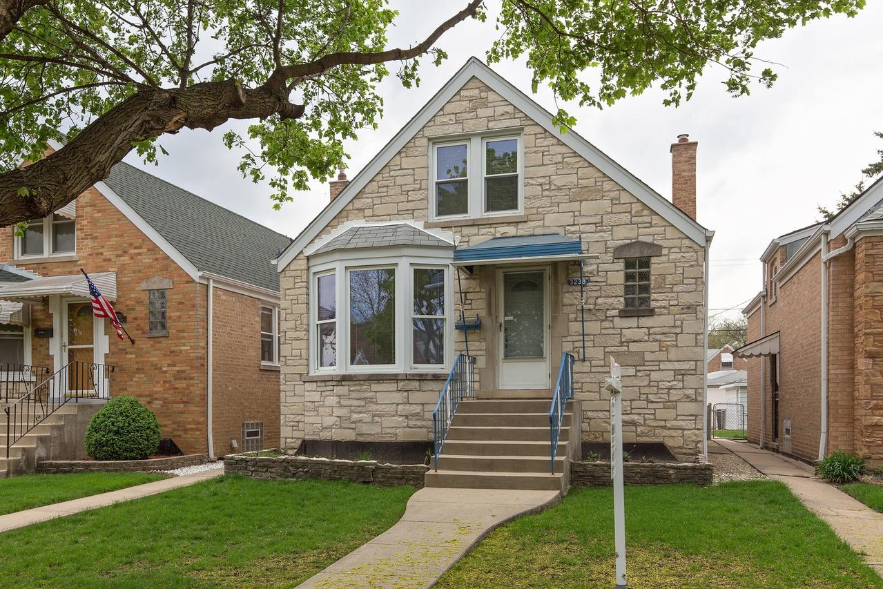 3238 N Nottingham Ave., Chicago, IL 60634