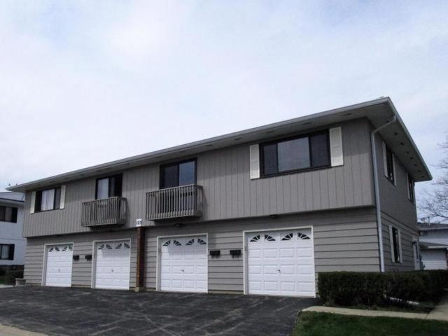 123 Fairlane Ct. #D, Bloomingdale, IL 60108