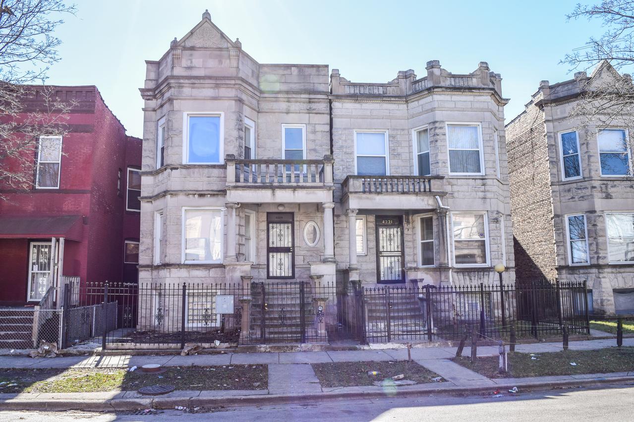 4329 W Monroe St., Chicago, IL 60624