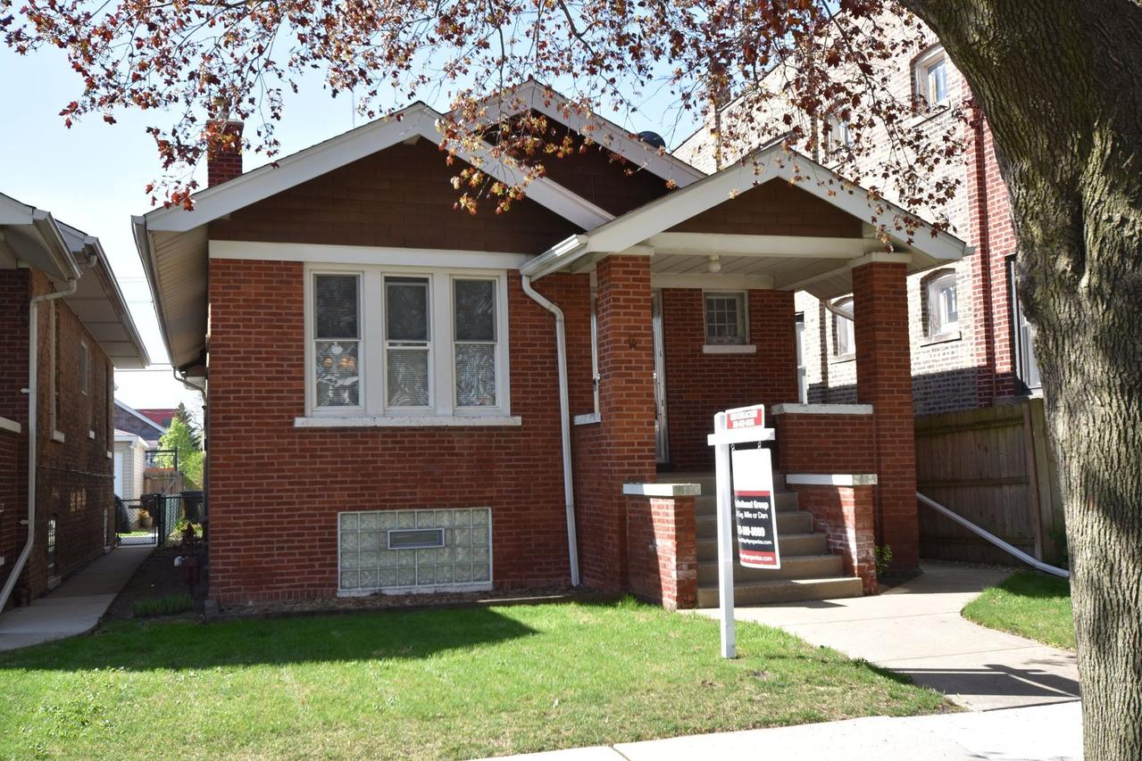 4929 W Roscoe St., Chicago, IL 60641