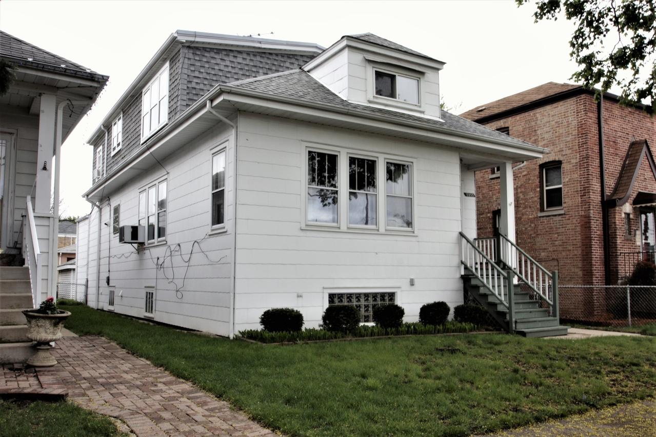 5955 W Eastwood Ave., Chicago, IL 60630