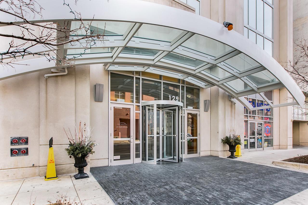 125 S Jefferson St. #1304, Chicago, IL 60661