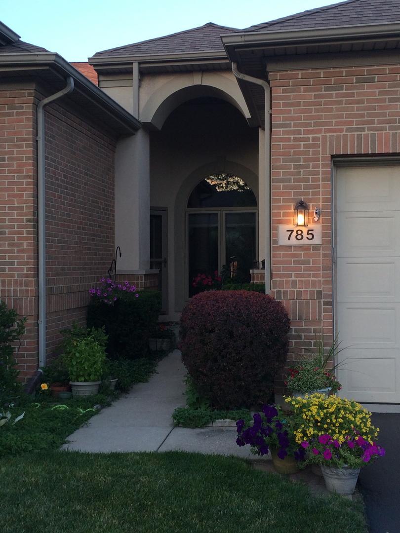 785 N Virn Allen Ct., Palatine, IL 60067