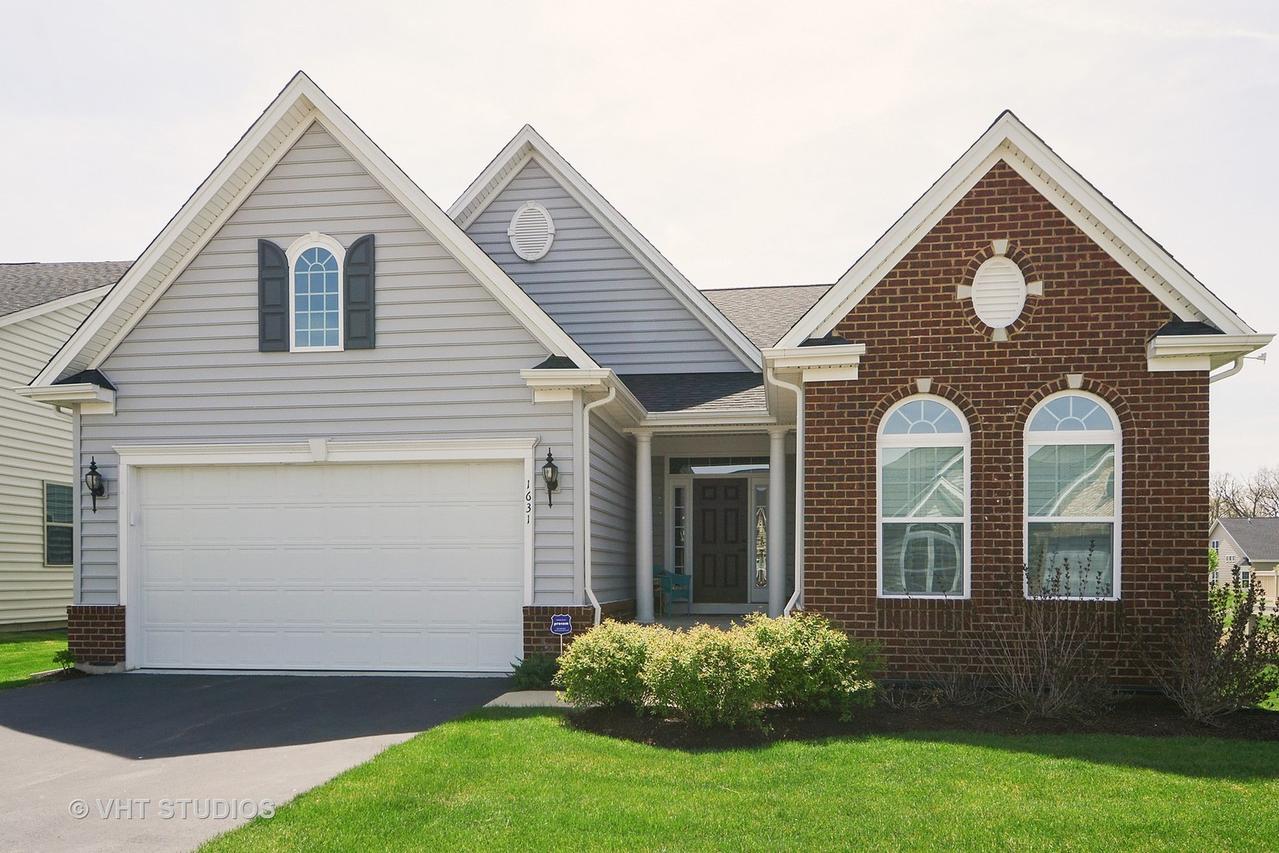 1631 Colchester Ln., Aurora, IL 60505