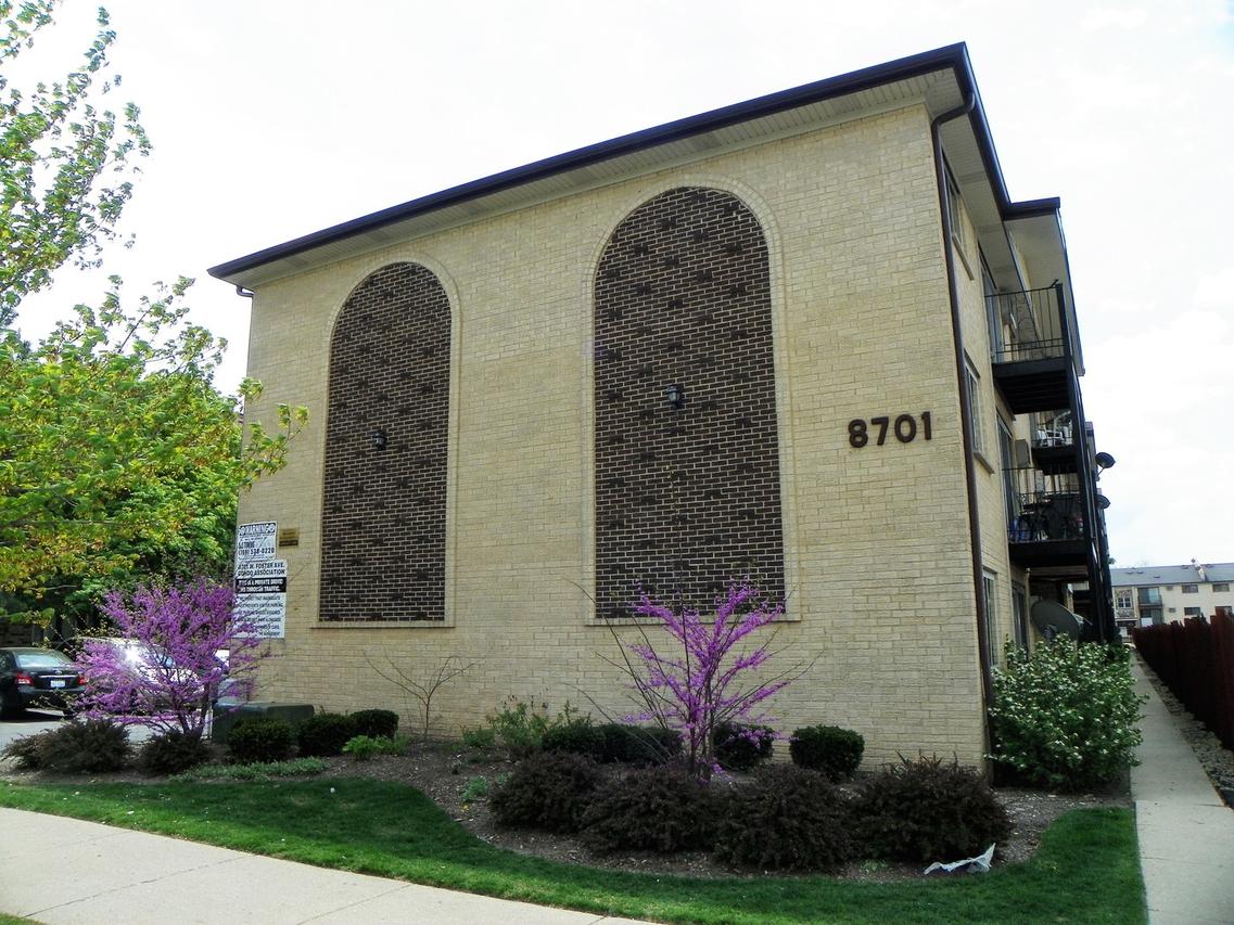 8701 W Foster Ave. #204, Chicago, IL 60656