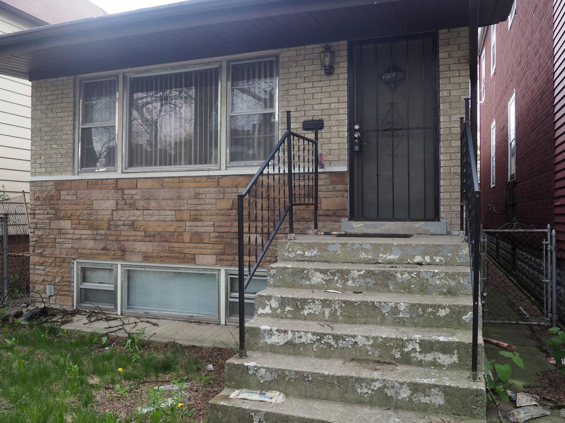 5727 S Marshfield Ave., Chicago, IL 60636