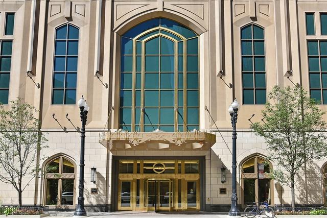 21 E Huron St. #4103, Chicago, IL 60611