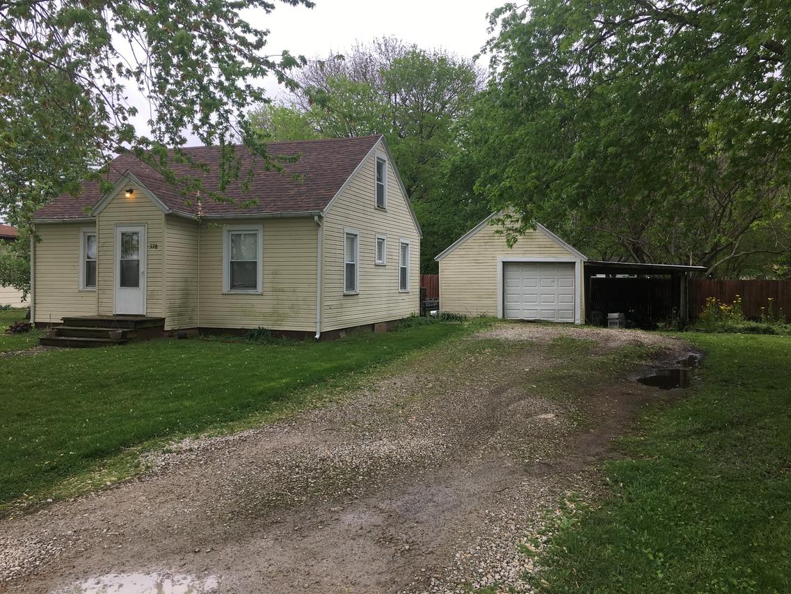 378 Elm Ave., Neoga, IL 62447