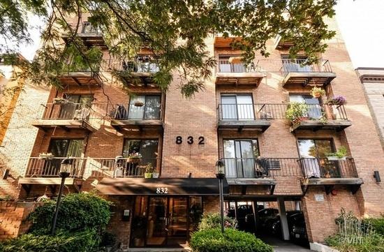 832 W Oakdale Ave. #3E, Chicago, IL 60657